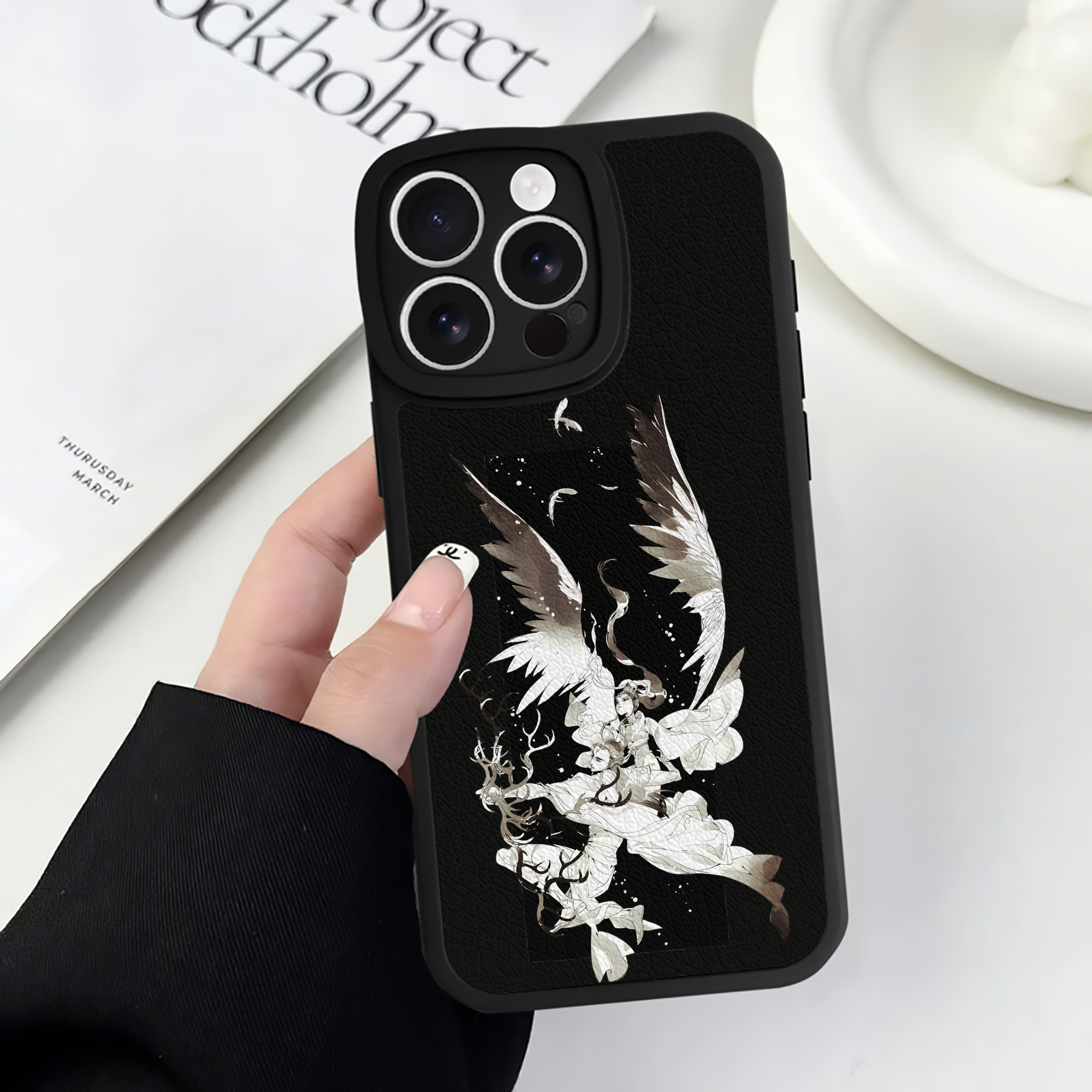 （画像用） Ne Zha 2 ナタ 魔童の大暴れ 【iPhone 16シリーズ対応】シリコンスマホケース（レザー調） 材質：シリコン